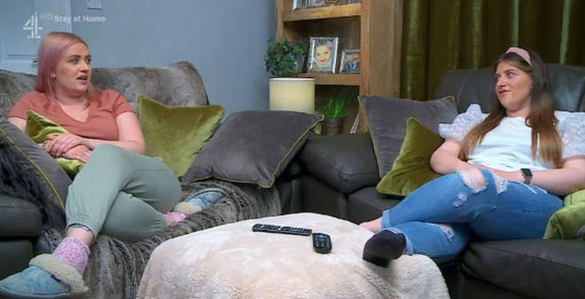 Gogglebox sisters Ellie and Izzi were back on the show