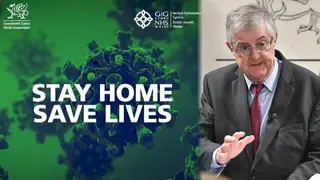 Mark Drakeford unerlines "stay at home" message