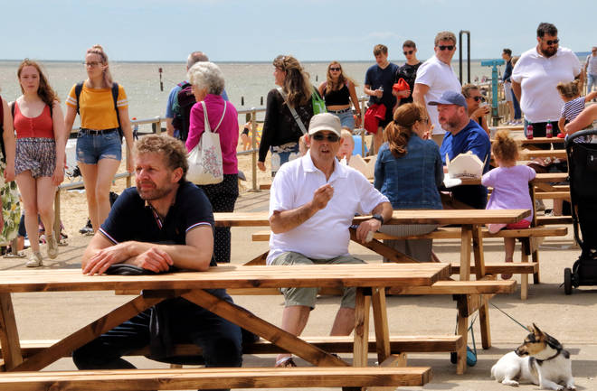 Les Britanniques ont afflué vers les plages pendant l'été.