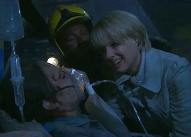 Sally Webster wasn't wearing a hard hat during Coronation Street live