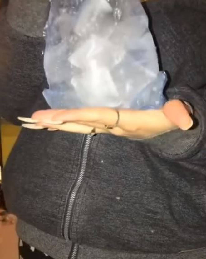 It forms a bag of ice cubes, perfect for a party