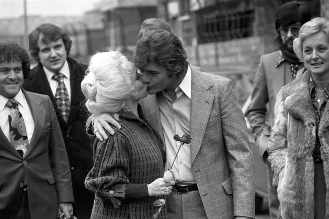 Barbara Windsor asked for a divorce from Ronnie Knight in 1988