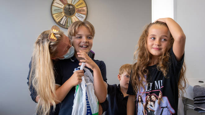 Boy, 9, donates his 2ft long hair to children with cancer after having  first haircut - Heart