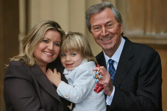 Des O'Connor has been survived by his wife Jodie