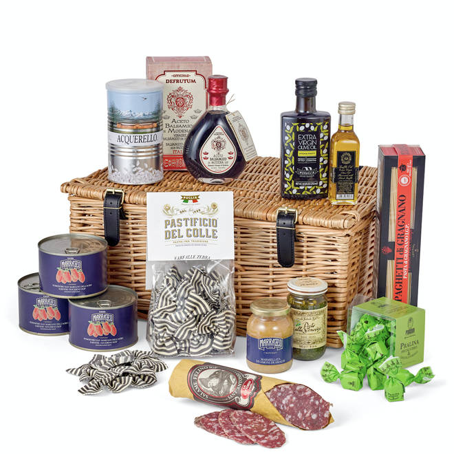 This hamper is bursting with ingredients perfect for an Italian food fan