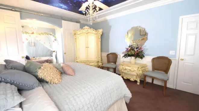 There is a Cinderella themed master room