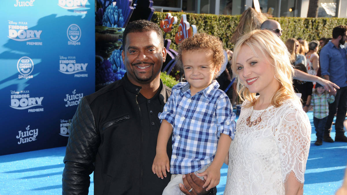 Who is Alfonso Ribeiro? Wife, net worth and dancing and acting ...