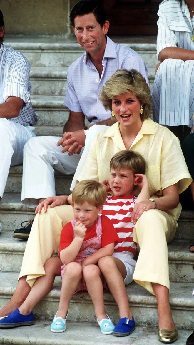 A statue of Princess Diana will be unveiled in the Kensington Palace gardens
