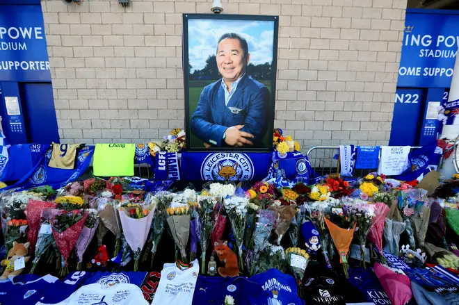 Fans pay their respects to Srivaddhanaprabha, who lost his life in the helicopter crash
