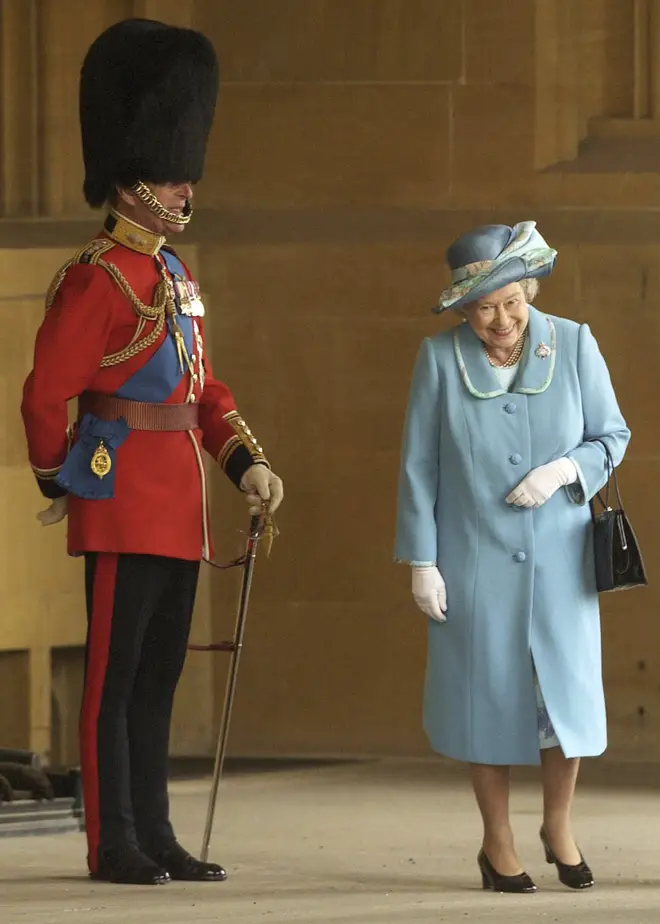 Chris Young captured a touching moment between the Queen and Prince Philip