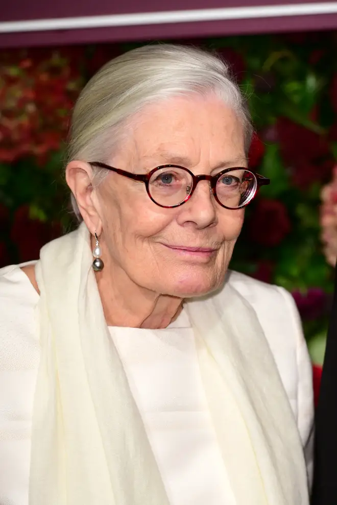 Vanessa Redgrave is the narrator on Call The Midwife