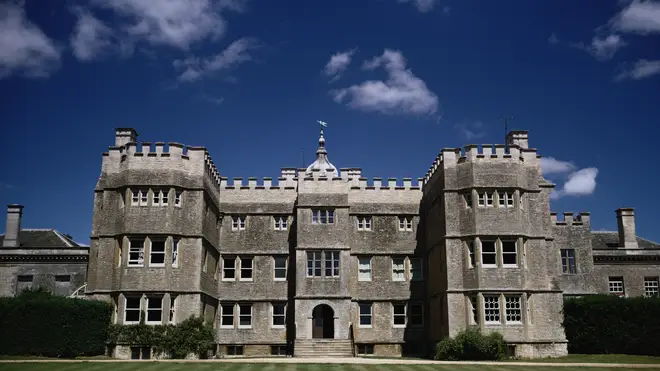 Rousham House in Oxfordshire is used as Alconleigh