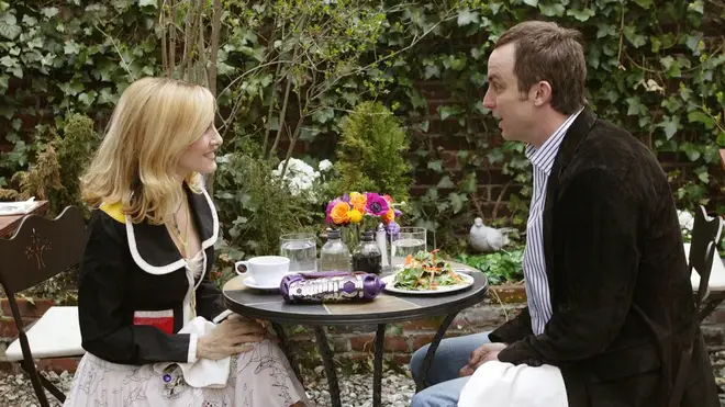 Carrie goes on a lunch date with a graphic designer - which goes from bad to worse