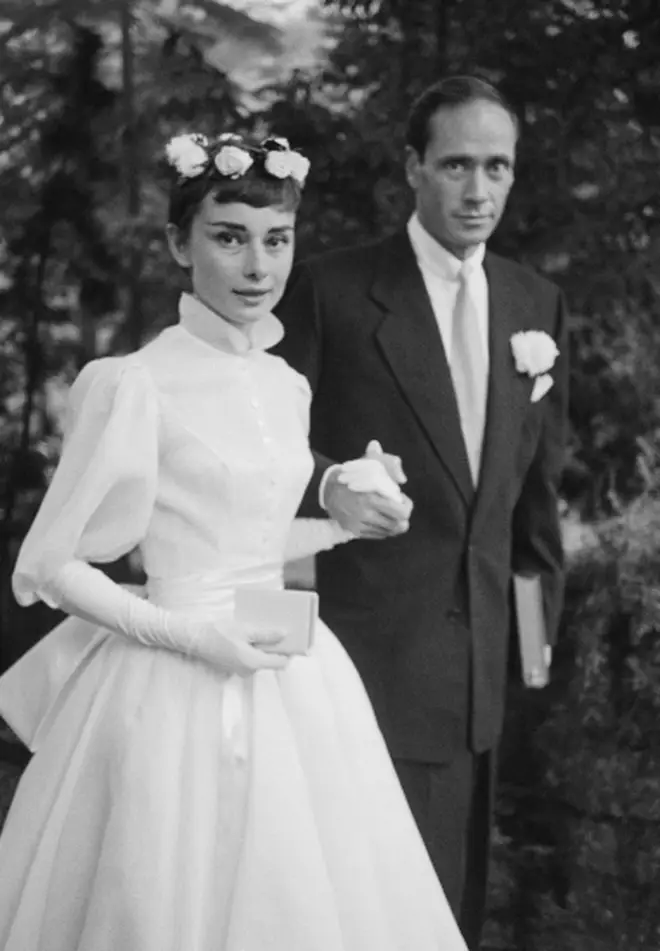 Audrey Hepburn marries Mel Ferrer in Balmain
