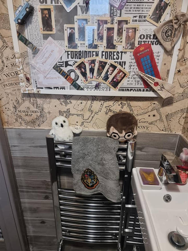 The bathroom features a number of Harry Potter toys