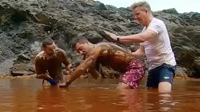 Gordon was forced to rub mud into Gino