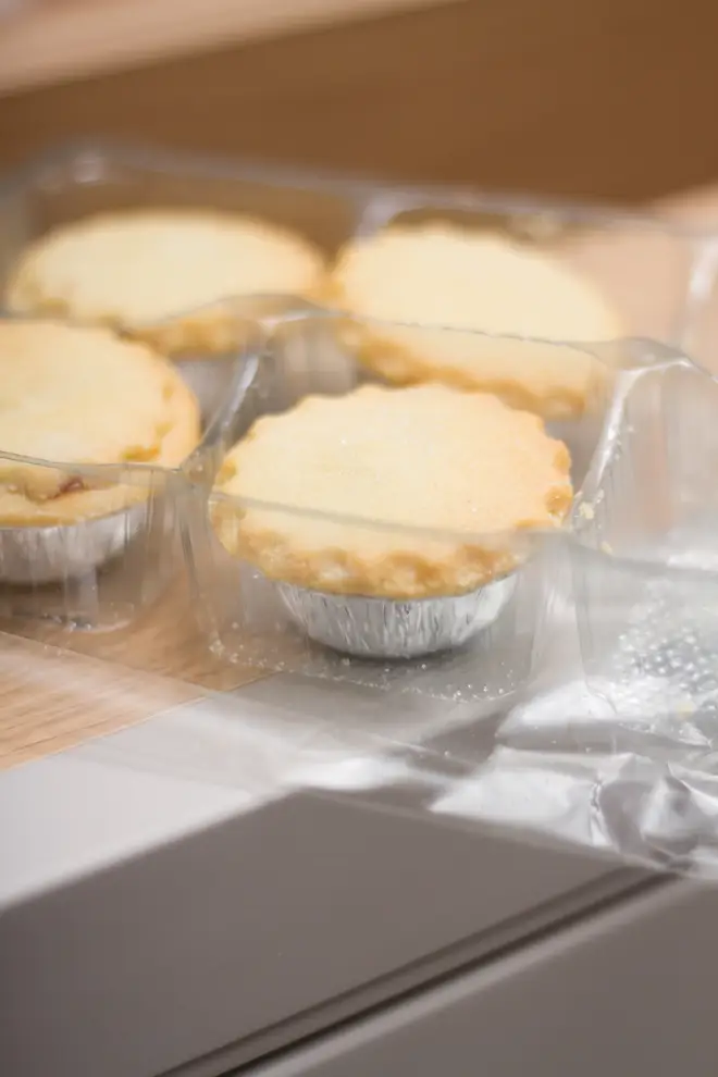 The shortage of foil tins could potentially affect mince pies (stock image)