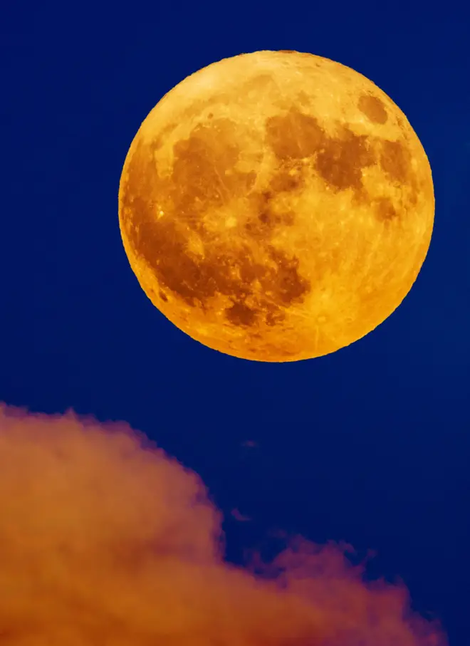 In 2019, the Hunter's Moon had an orange glow across North America