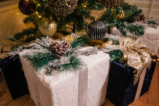 Giant presents under the tree will give your living space a very festive feel