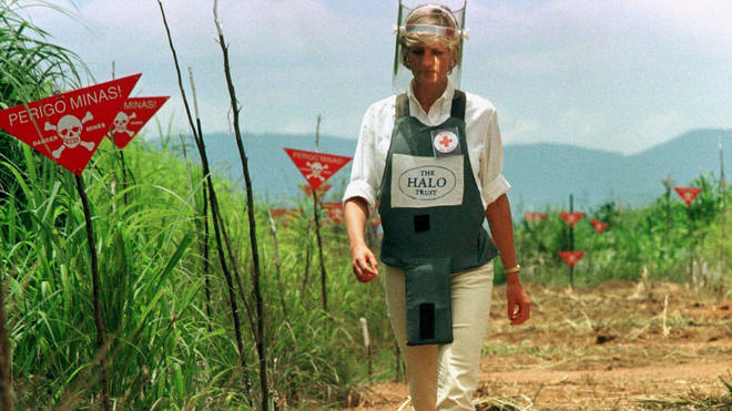 Princess Diana visited an explosive site in Huambo