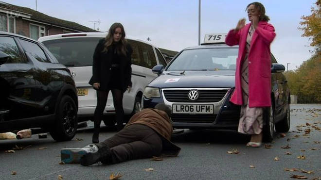 Emma and Faye knocked over an old man on Coronation Street