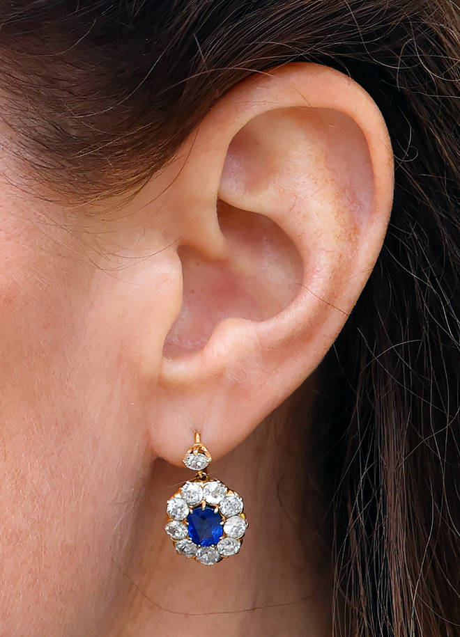 The Duchess of Cambridge appeared to be wearing Prince Diana's sapphire earrings