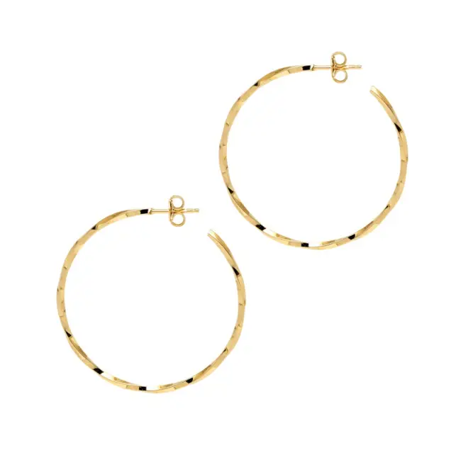 These gold hoops are a staple piece of every woman's wardrobe