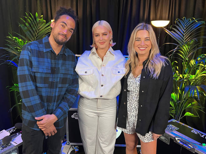 Anne-Marie caught up with Dev and Sian backstage at the Concert for Ukraine
