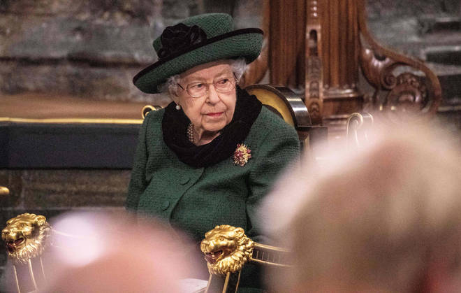 The Queen also wore a special brooch gifted to her from Prince Philip in 1966