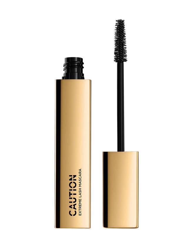 This Hourglass Cosmetics Mascara will make your eyelashes look huge and it doesn't smudge!