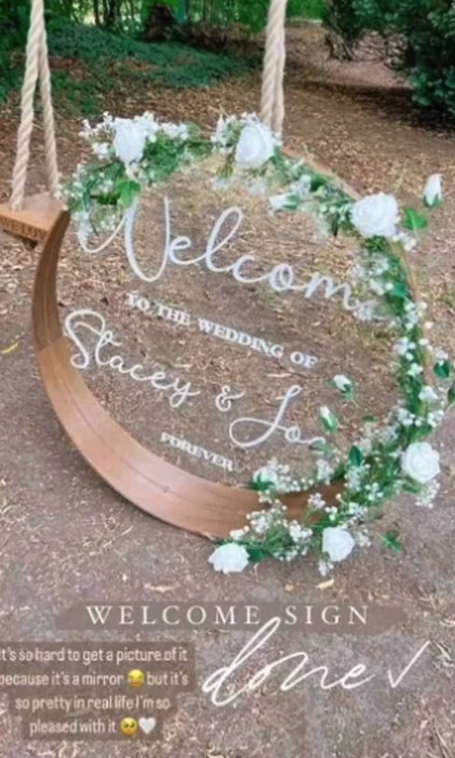 Stacey Solomon has made a sign for her wedding