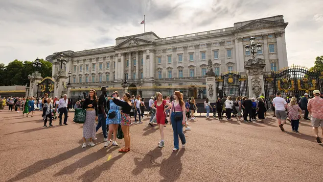 Buckingham Palace with crowds
