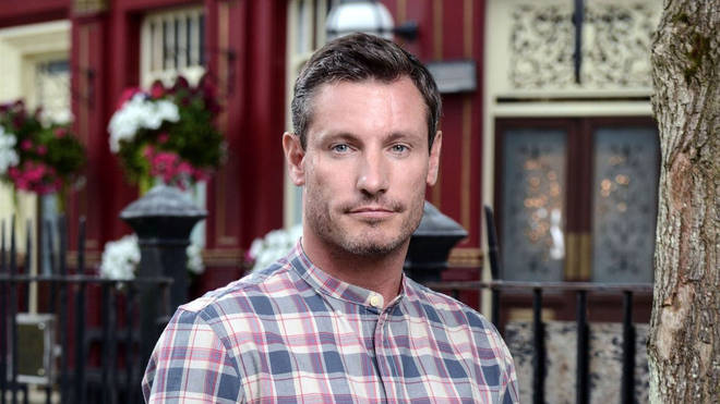 Dean Gaffney has starred as Robbie Jackson on and off since 1993