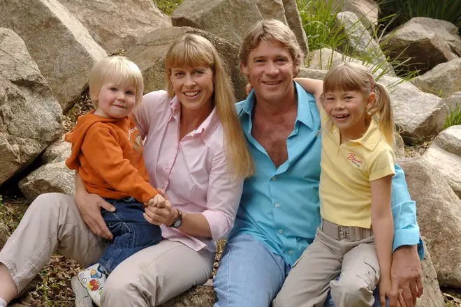 Steve Irwin with his wife and kids in 2006