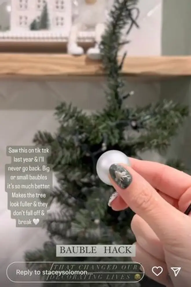 Stacey Solomon showing off her bauble hack on Instagram