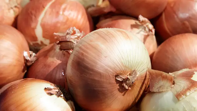 Onions can be used to defrost your car