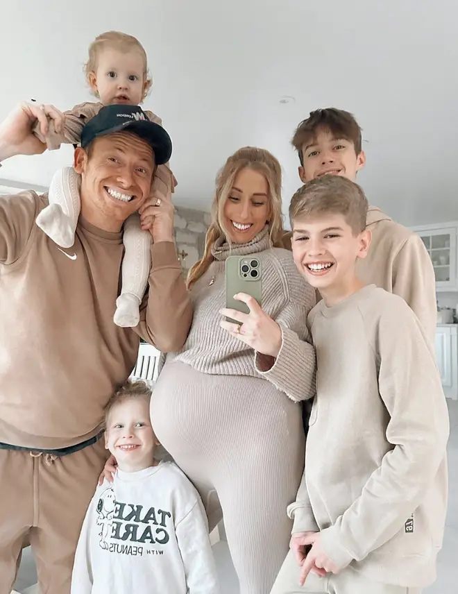 Stacey Solomon poses with husband Joe Swash and her four children; Leighton, Zachary, Rose and Rex