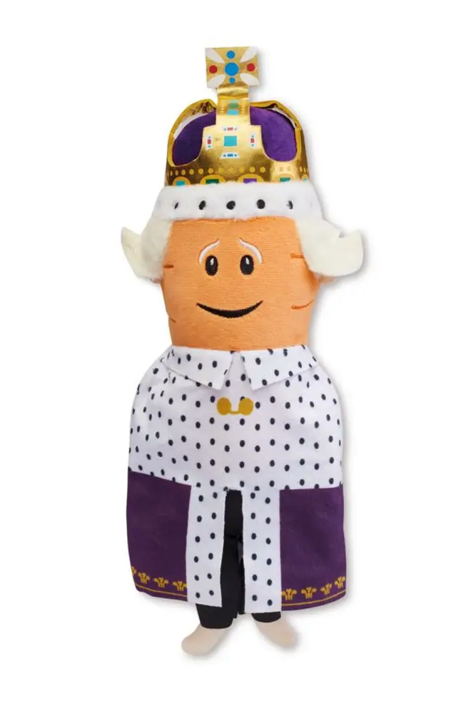 Aldi’s King of veg is dressed in royal purple, complete with a gold Coronation crown.