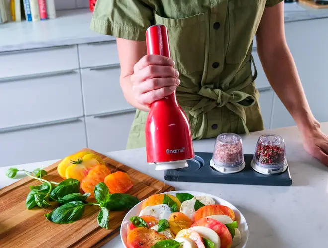 FinaMill salt and pepper grinder