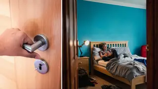 Mum removes 16-year-old son's bedroom door as punishment for misbehaving