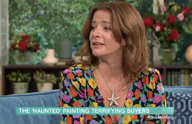 Zoe said that she was chased by a figure after purchasing the drawing for her mum