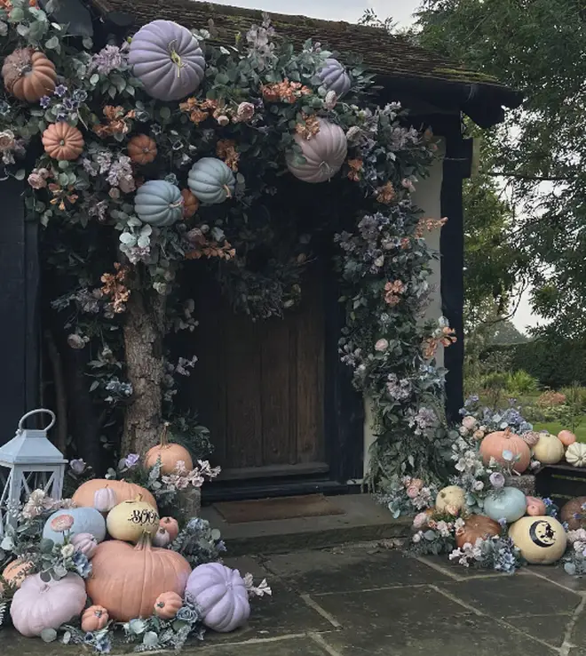 Stacey Solomon posted her autumnal door on social media
