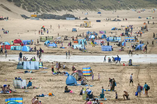 Brits will enjoy the sunshine this weekend