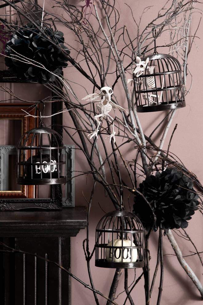 Keeping decorations monochrome makes for a classier party... or general home decor