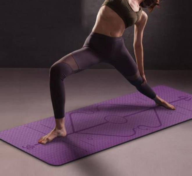 Non-Slip Yoga Mat with Position Line