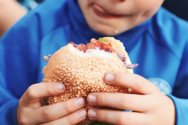 Children are bringing cold fast-food leftovers in their packed lunches